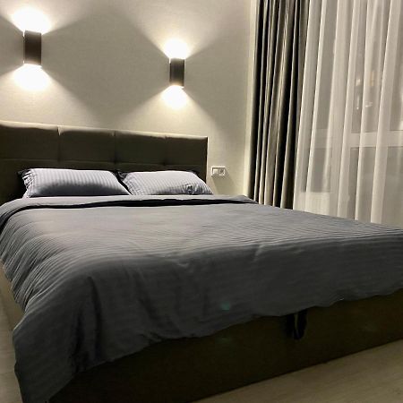 Slavutich Apartments Near Metro Station Киев Экстерьер фото