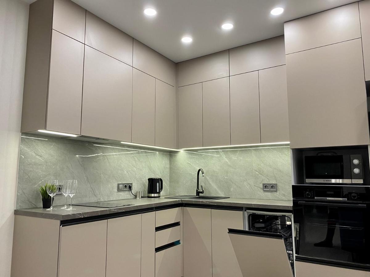 Slavutich Apartments Near Metro Station Киев Экстерьер фото