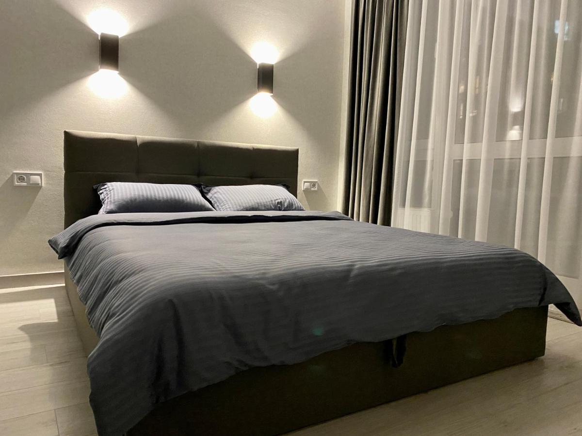 Slavutich Apartments Near Metro Station Киев Экстерьер фото