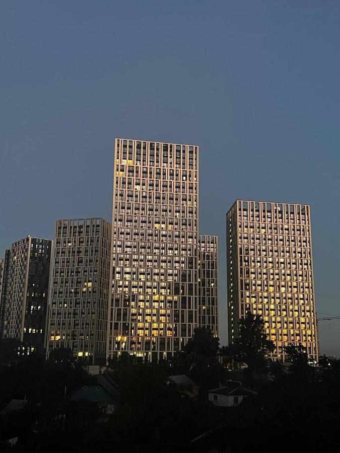 Slavutich Apartments Near Metro Station Киев Экстерьер фото