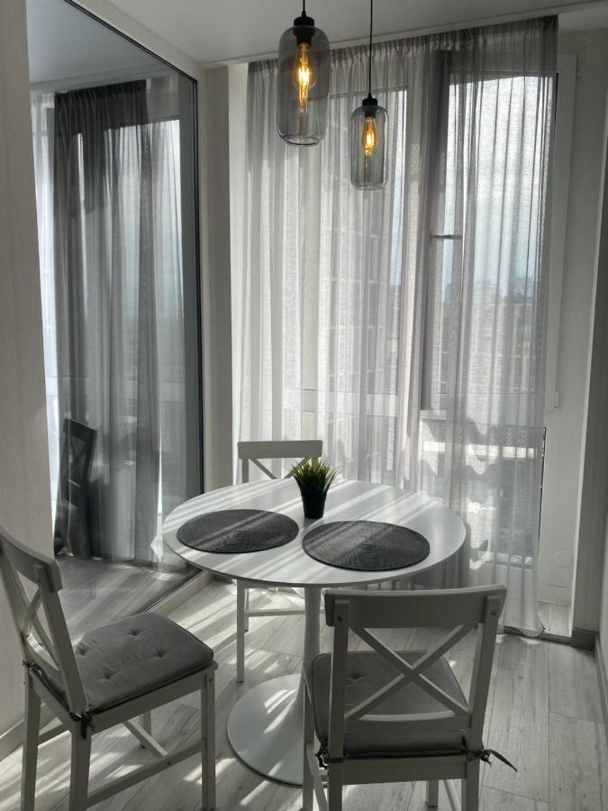 Slavutich Apartments Near Metro Station Киев Экстерьер фото