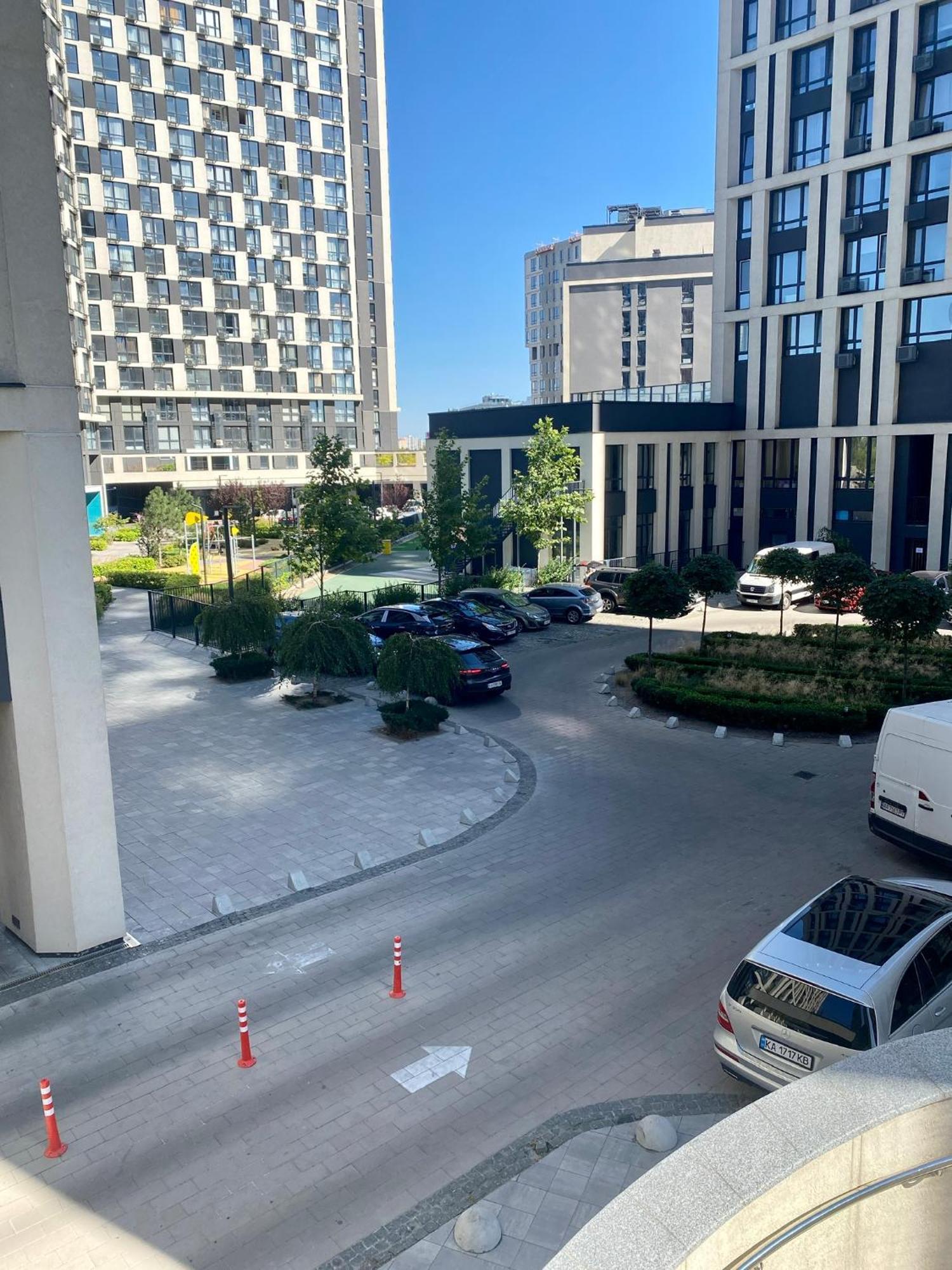 Slavutich Apartments Near Metro Station Киев Экстерьер фото