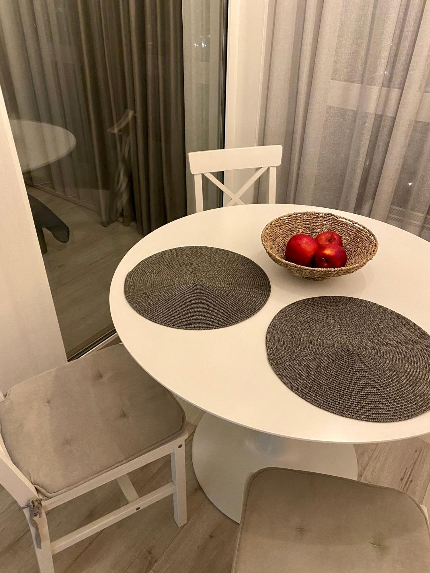 Slavutich Apartments Near Metro Station Киев Экстерьер фото
